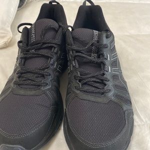 Black ASICS sneakers (No Box)